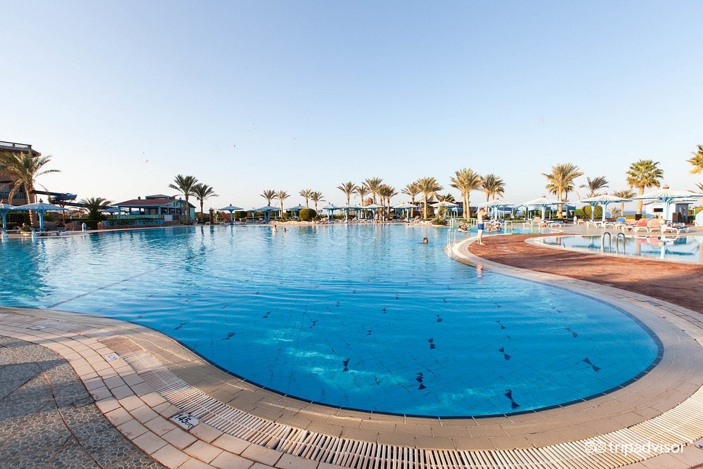 Dreams Beach Resort