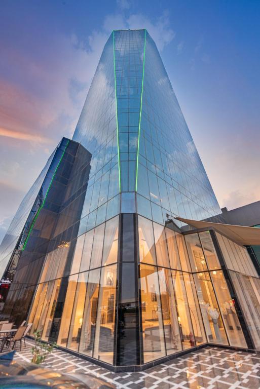Head Financial Center Hotel