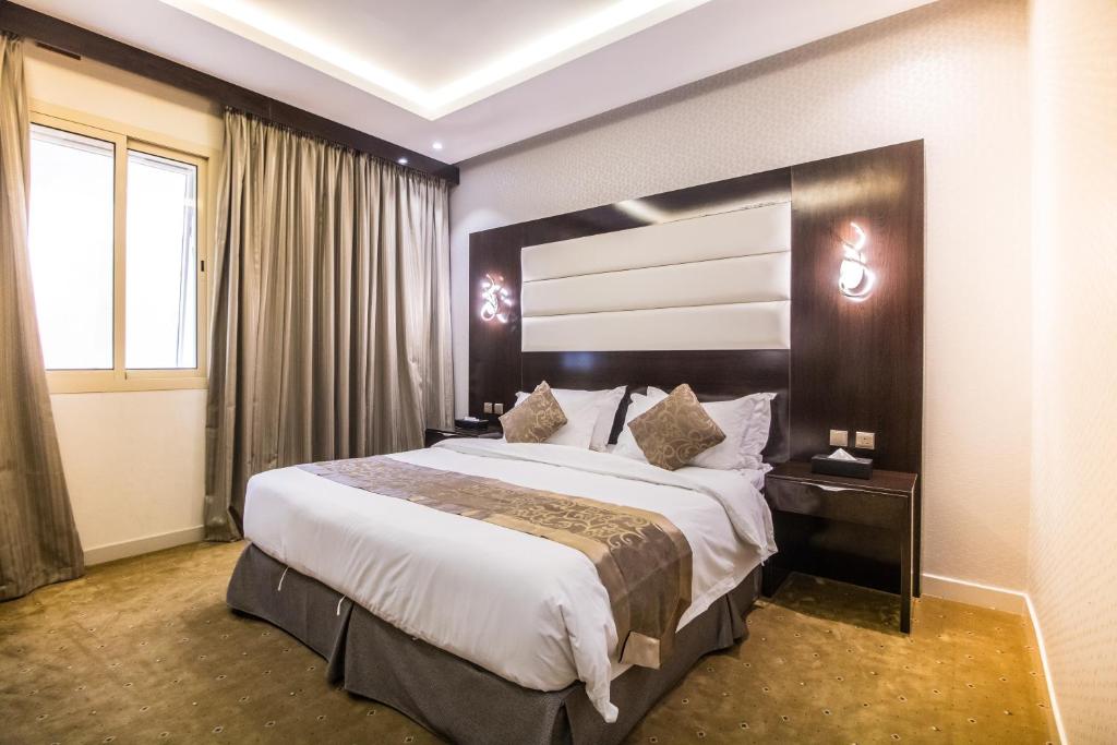 Golden Garden Hotel