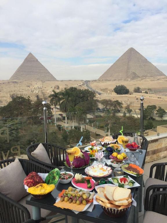 Sky Pyramids Hotel