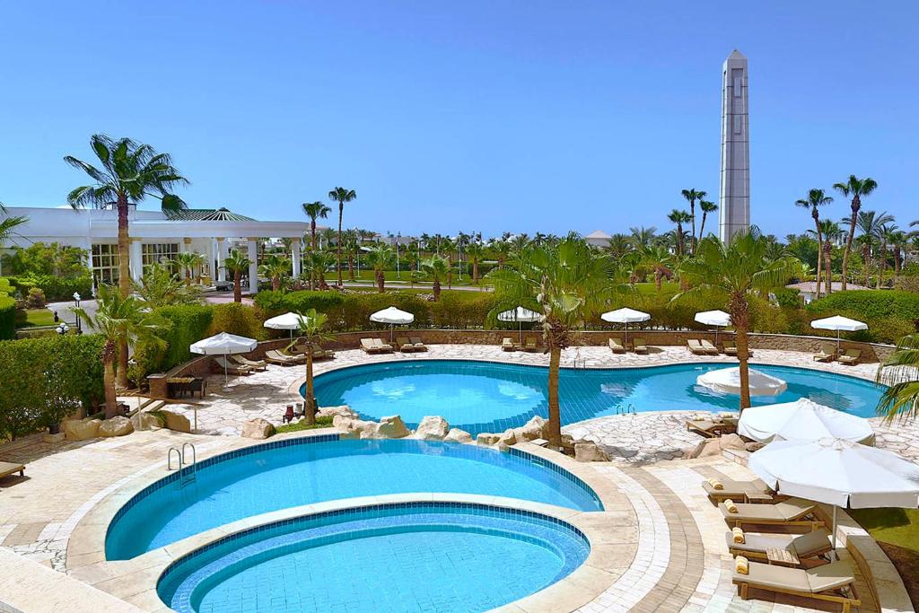 Saphire Resort