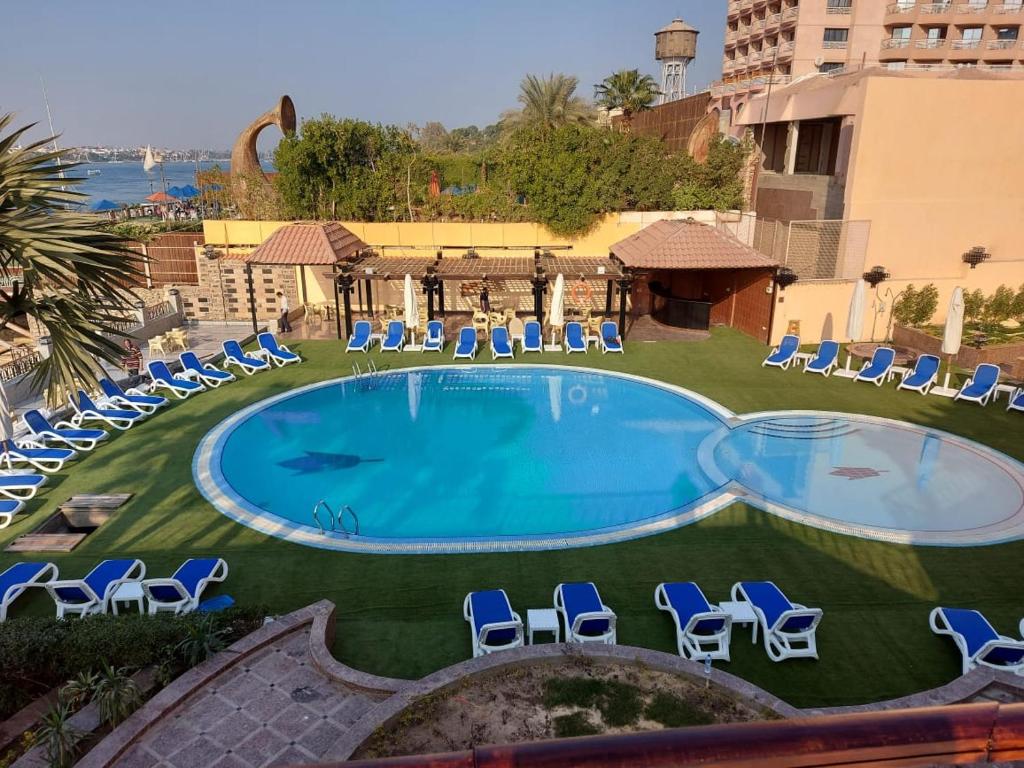 Lotus Hotel
