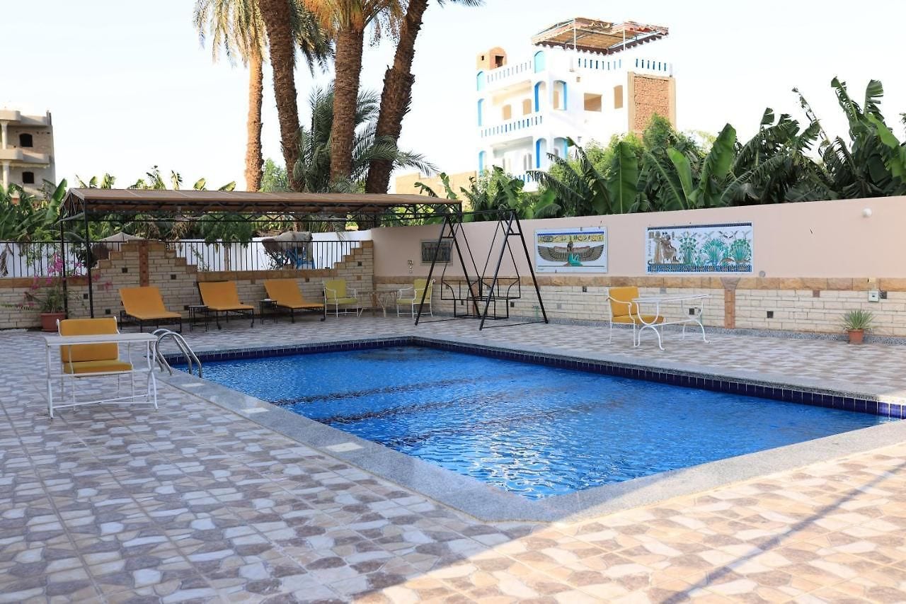 Dream Island Hotel