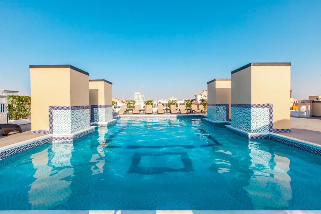 Golden Sands Hotel Apartments