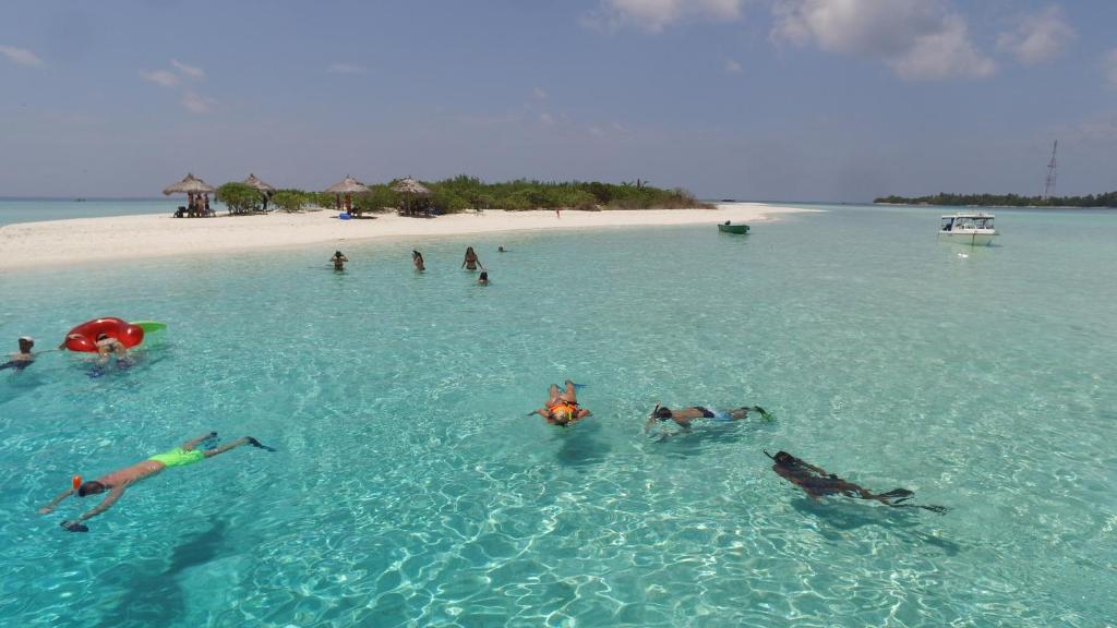 Thoddoo Beach Holiday