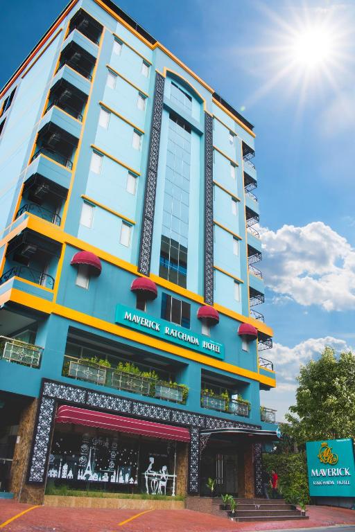 Maverick Ratchada hotel