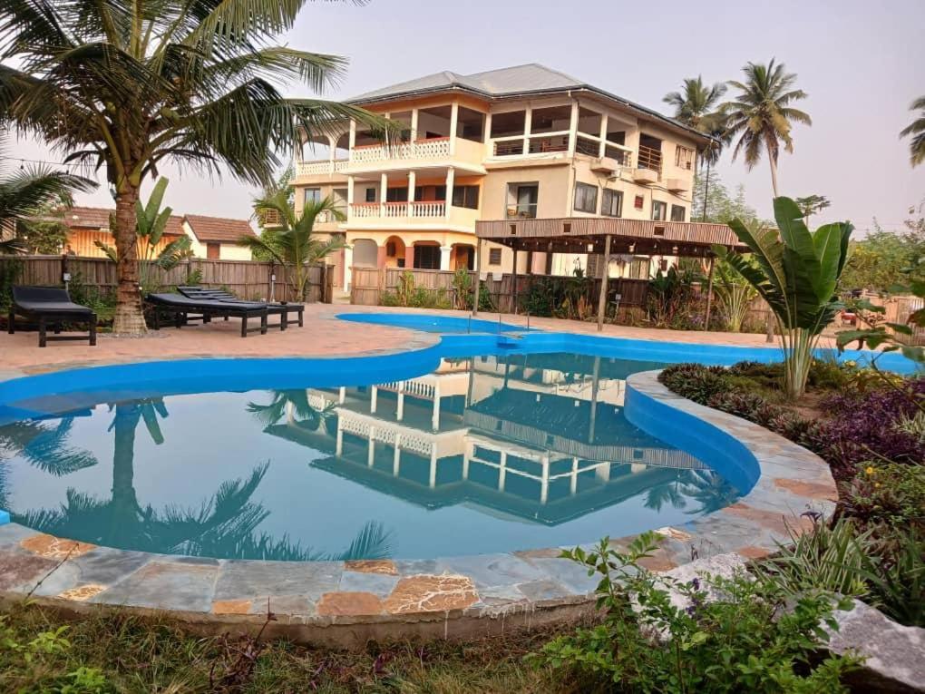 Afiki Hotel